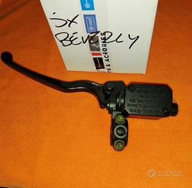 Pompa freni sx nuova piaggio 