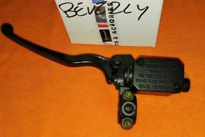 Pompa freni sx nuova piaggio 