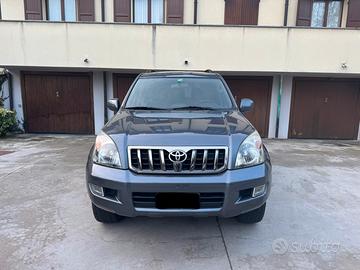 Toyota Land Cruiser 120 3.0D-4D Sol