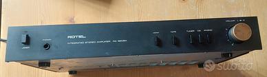 Rotel RA-820BX Amplificatore