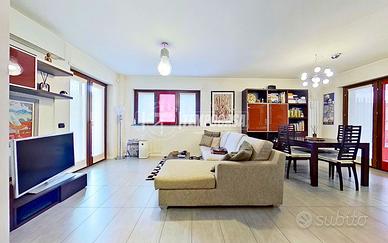 Appartamento a Legnano Via Antonio Canova 3 locali