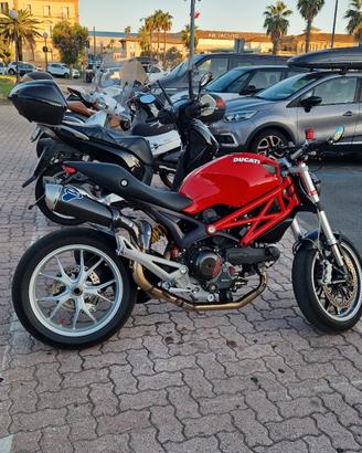 Ducati monster 1100