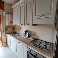 CUCINA IN LEGNO MASSELLO COME NUOVA