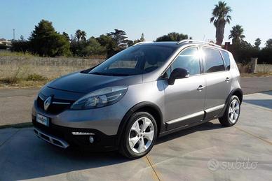 RENAULT Scénic XMod Cross 1.5 dCi 110CV Energy