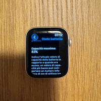 Apple Watch SE di 2ª generazione, 44 mm GRIGIO