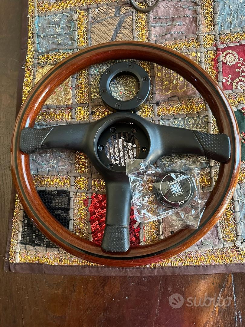 Volante Nardi e segna ingombro Accessori Auto In vendita a Milano