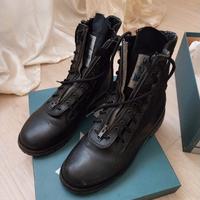 Anfibi tipo militare