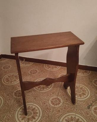 Tavolino in legno
