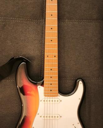 Chitarra elettrica Harley Benton ST-62MN  custodia