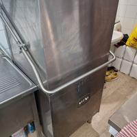 Lavastoviglie professionale