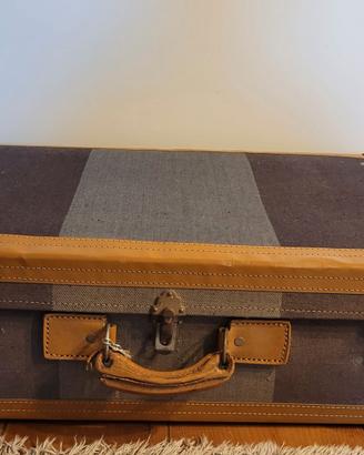 Valigia vintage cartone e pelle