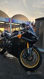 Yamaha r1 big bang