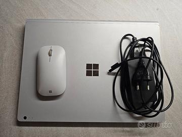 Microsoft Surface Book 2 13" i5-7300U 8GB / 256GB