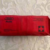 Kit primo soccorso Audi vintage