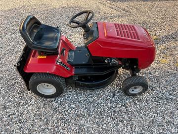 Trattorino tagliaerba 11.5 hp tagliandato!