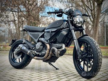 Ducati Scrambler full throttle