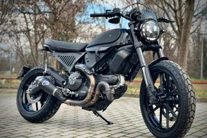 Ducati Scrambler full throttle