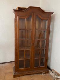 credenza a vetri