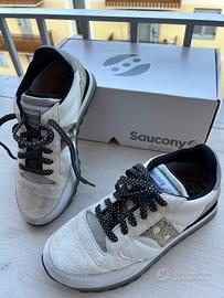 Scape Saucony, numero 37