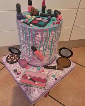 Torta scenografica tema Make up