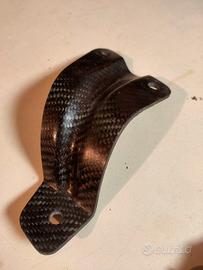 Staffa reggi terminale scarico Carbonio