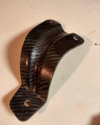 Staffa reggi terminale scarico Carbonio