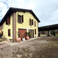 CASA SEMINDIPENDENTE A NOVELLARA