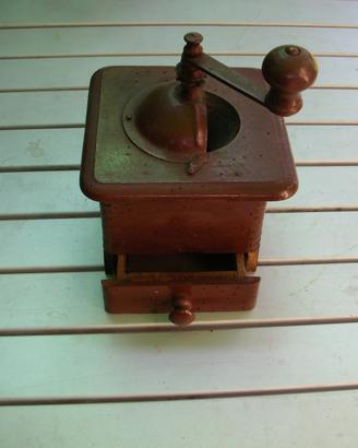 Macinacaffè d'epoca