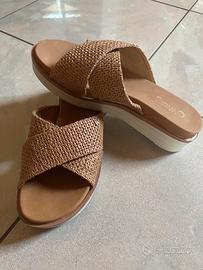 Sandali wrangler come nuovi