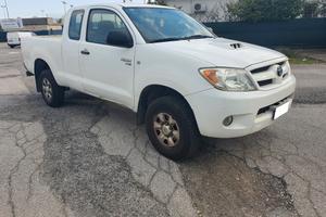 Toyota Hilux 2.5 D4D 120CV 4x4 Cab. Corta