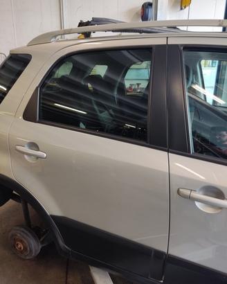 Porta posteriore dx FIAT SEDICI del 2008