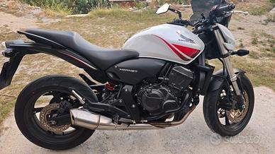 Honda Hornet - 2010