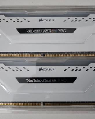 Corsair Vengeance RGB PRO Kit 32GB (2x16GB) DDR4