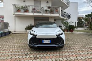 Toyota C-HR 5 porte lounge 2.0 Hybrid 200 e-CVT FW