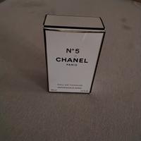 chanel n° 5  vuota 