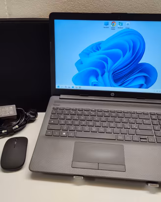 Notebook HP AMD Radeon 2GB SSD 256GB Ram 8GB Borsa
