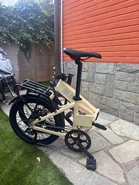 Bici elettrica pedalata assistita mate go