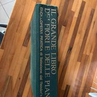 Libro enciclopedia dei fiori e delle piante