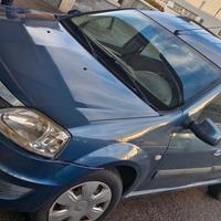 LOGAN 1.5 DCI 2011 - LAUREATE -