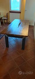 Tavolo stile industrial