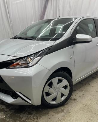 Toyota Aygo 5 PORTE X - PLAY PRONTA CONSEGNA