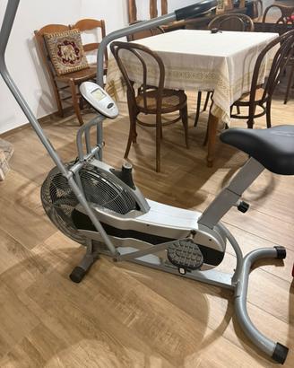Cyclette ad aria per gambe e braccia