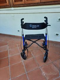 Deambulatore poco usato come nuovo