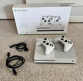 Xbox one s da 1TB  + 7 giochi