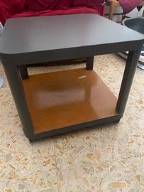 Tavolino con rotelle