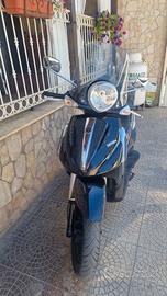 Beverly tourer 250i