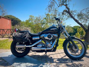 Harley davidson dyna super glide