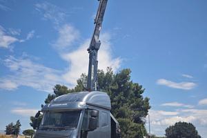 IVECO EuroCargo 180E30 trasporto barche con gru