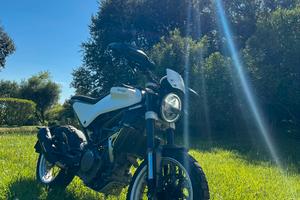 Husquarna svartpilen 401