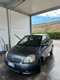 Toyota Yaris 1.0 benzina del 2005